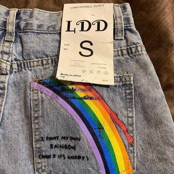 L D D shorts - Picture 4 of 5